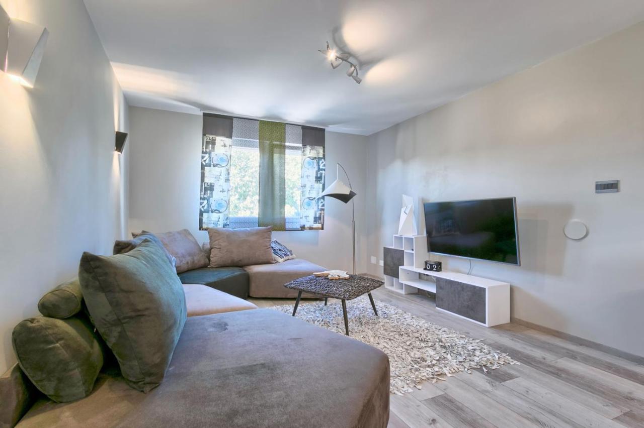 Modern Oasis Apartment Pula Eksteriør billede