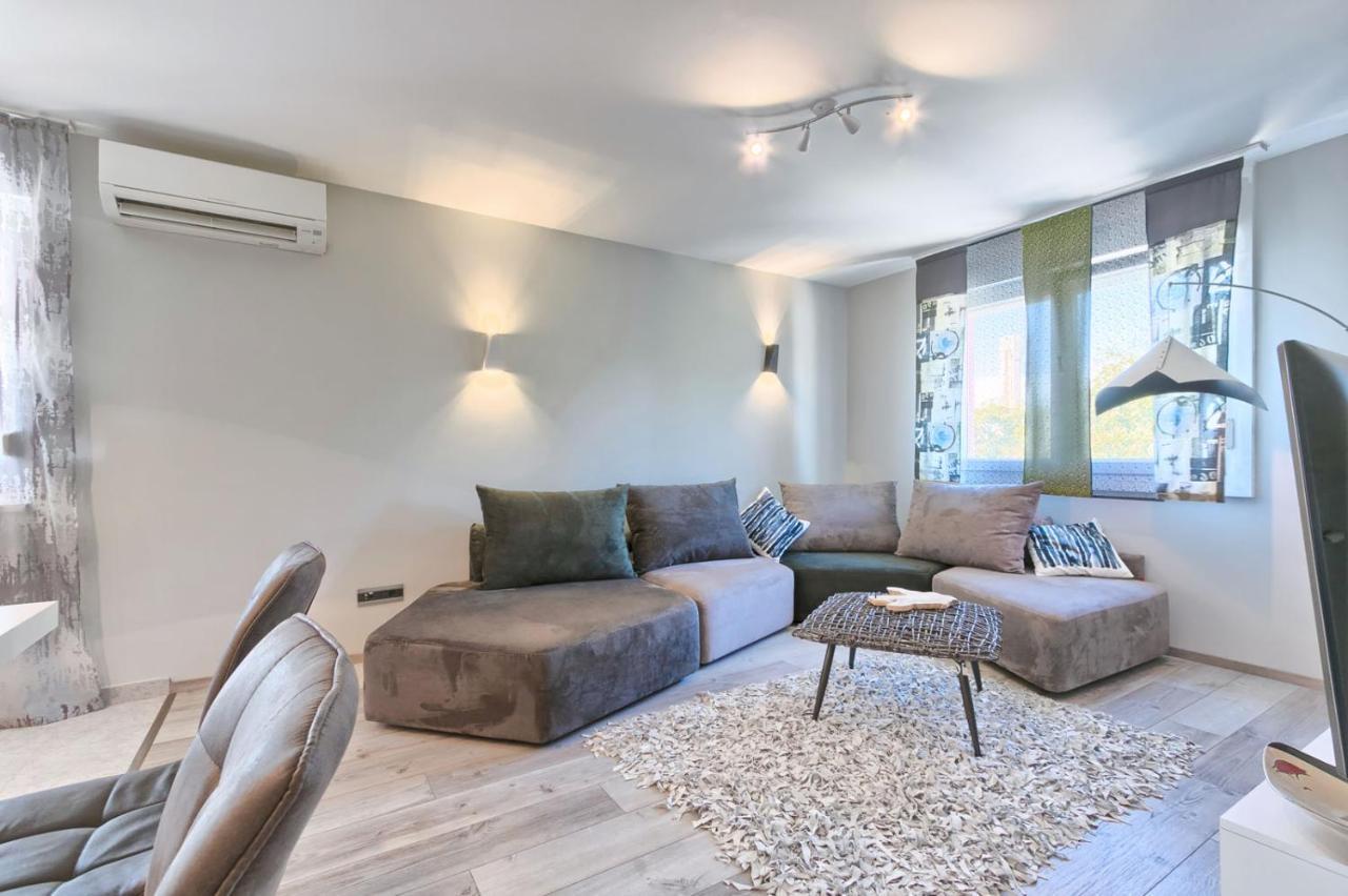 Modern Oasis Apartment Pula Eksteriør billede